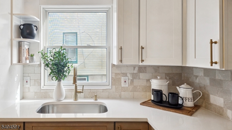 Javier Hill Townhouses - Residential