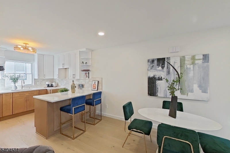 Javier Hill Townhouses - Residential