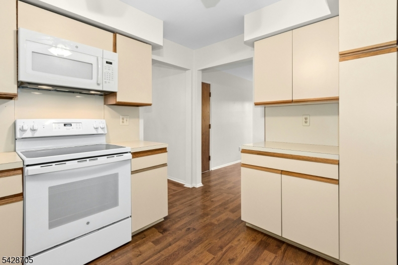 Southwyck Village - Residential