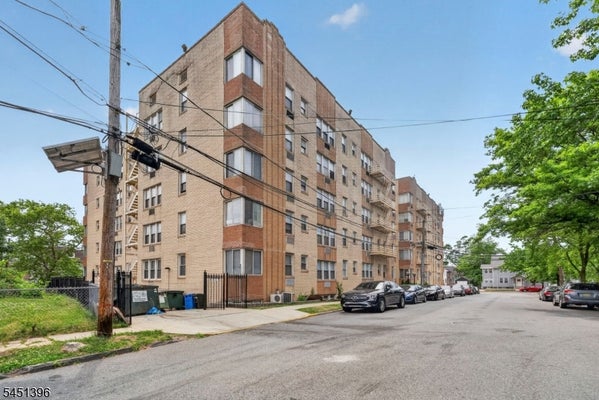 19-31 LYONS AVE # 204, NEWARK, NJ 07112 - Image c9febf2bd018a6b99cd81ba50fed21c3/1665239072