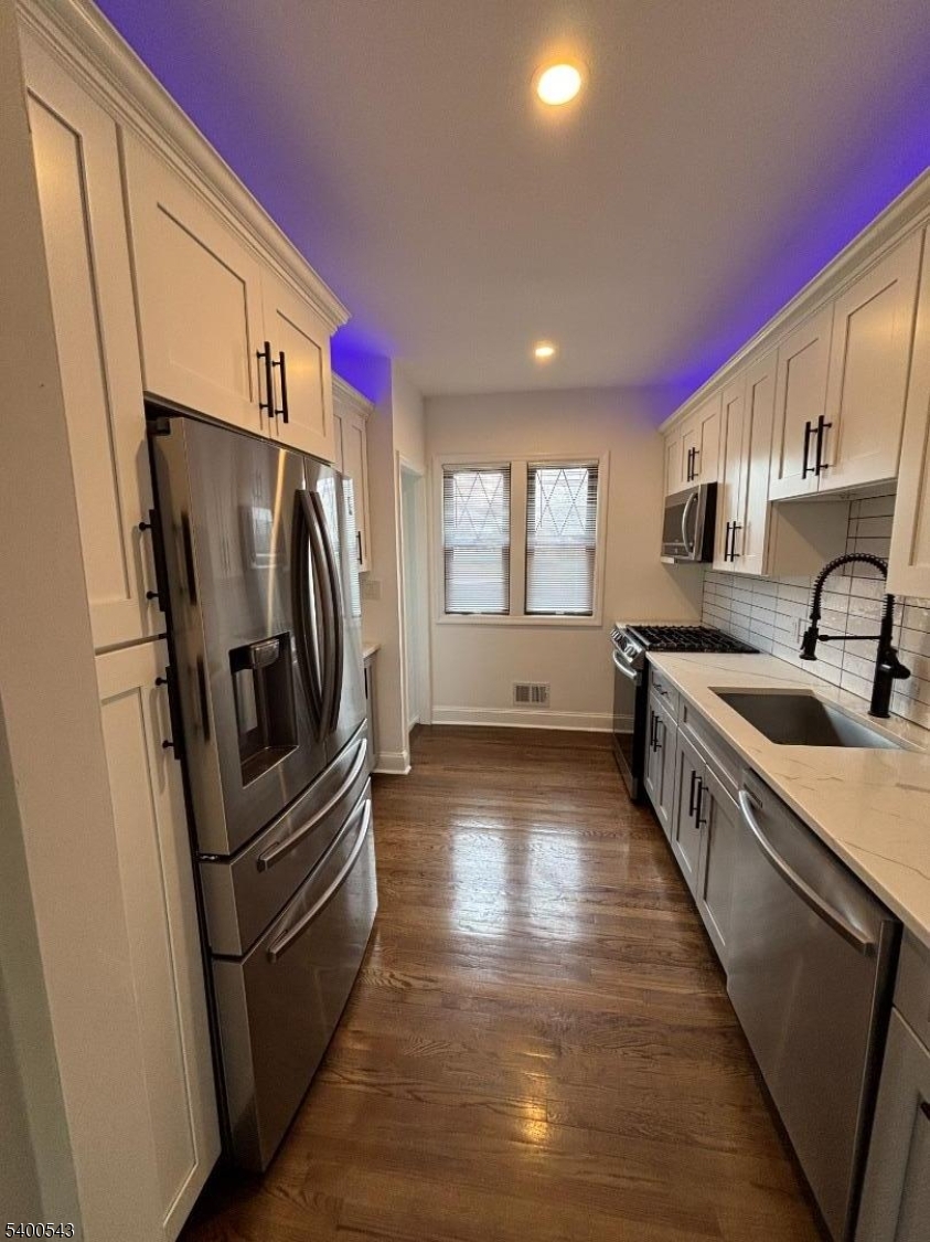 Nutley border - Residential