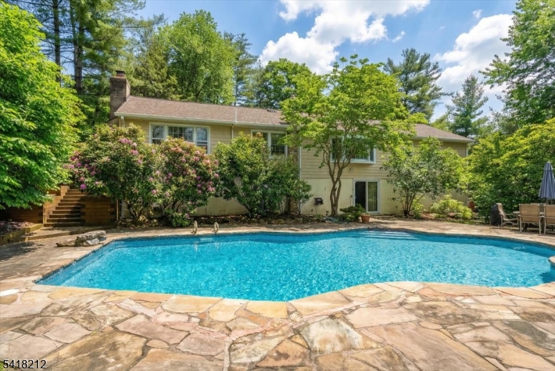 Riker Hill - Residential