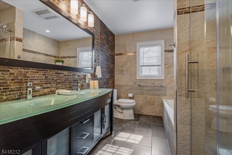 Riker Hill - Residential