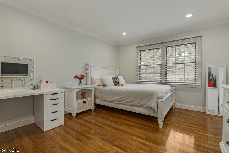 Riker Hill - Residential