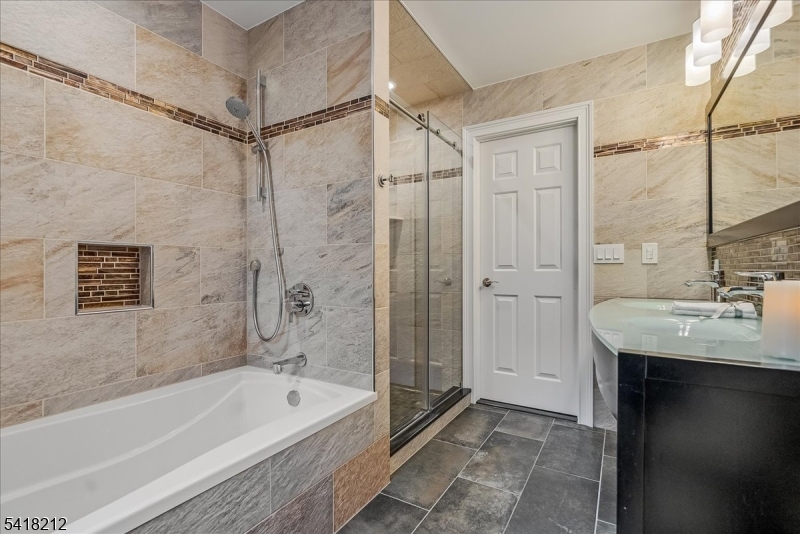 Riker Hill - Residential