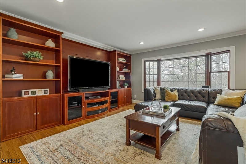 Riker Hill - Residential