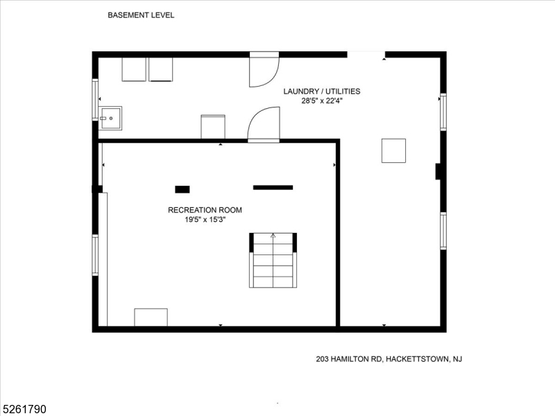 Main image without alt text