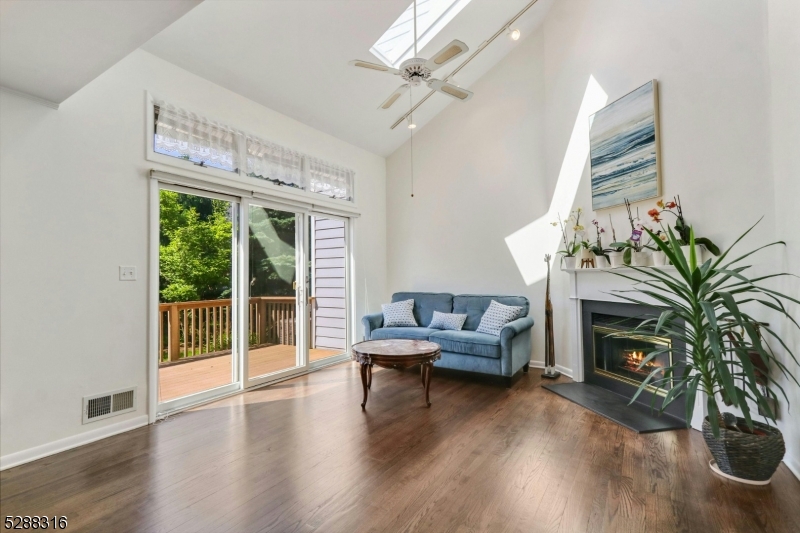 Dorset Hollow - Residential