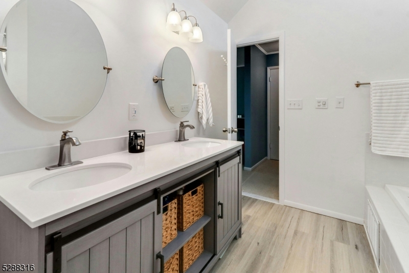 Dorset Hollow - Residential