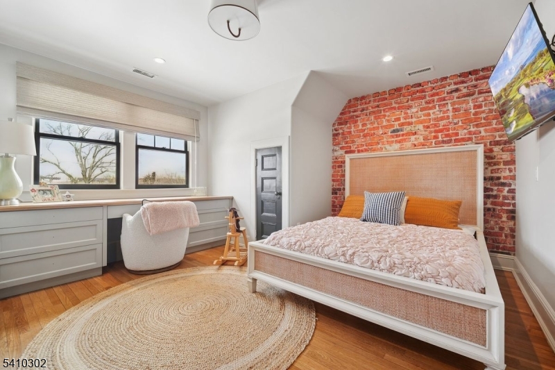 Stoneleigh Park - Residential