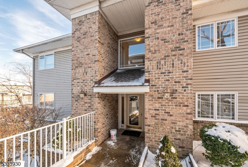 32 Breckenridge Ter