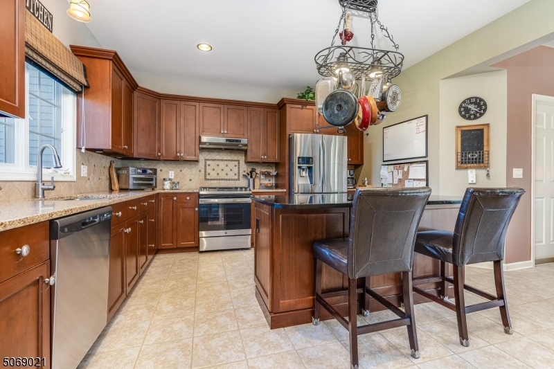 OVERLOOK AT WELLINGTON - Residential