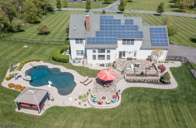 OVERLOOK AT WELLINGTON - Residential