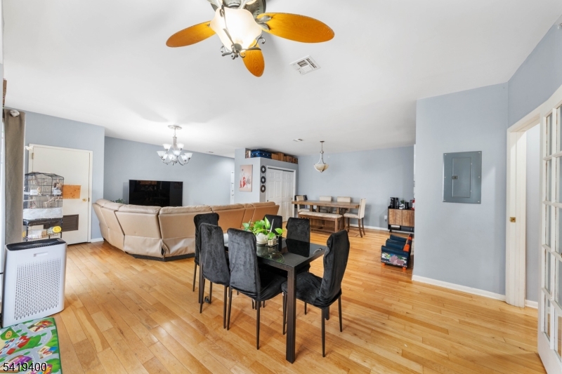 Elmora - Residential