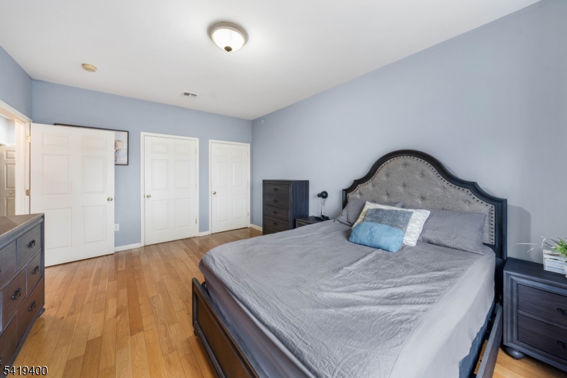 Elmora - Residential