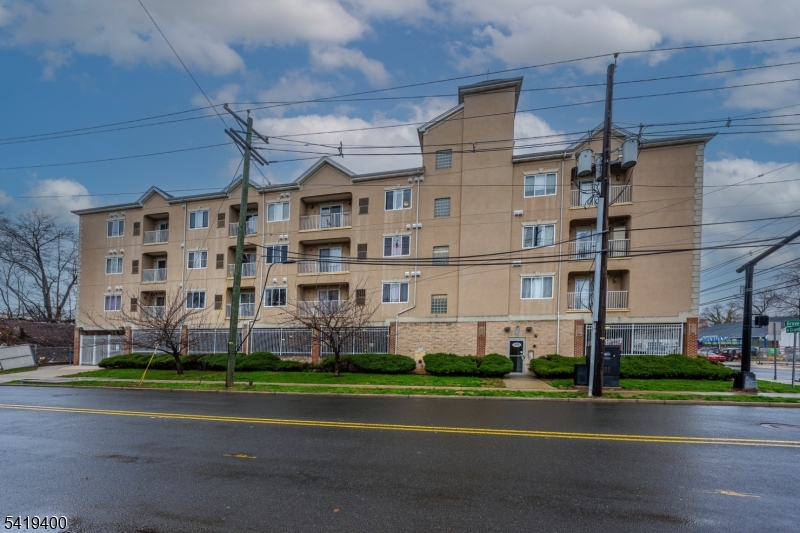 Elmora - Residential