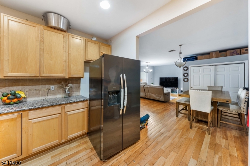 Elmora - Residential