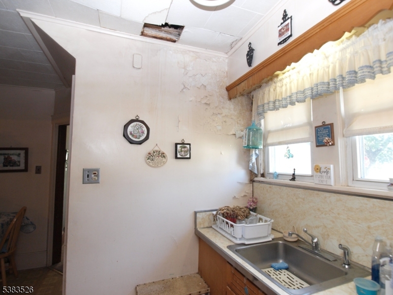 POMPTON PLAINS - Residential