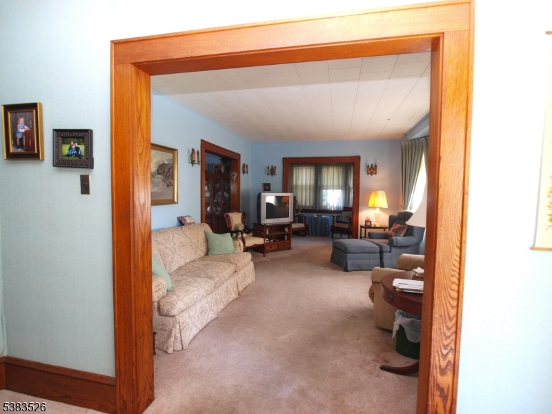 POMPTON PLAINS - Residential