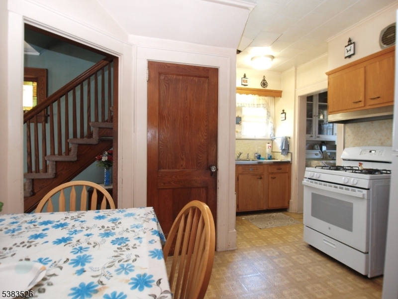 POMPTON PLAINS - Residential