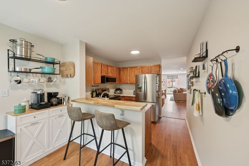 Montclair Mews - Residential