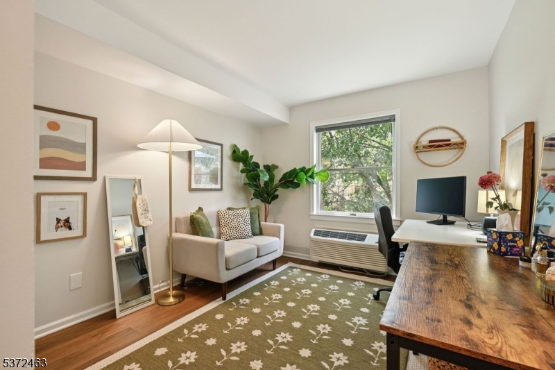 Montclair Mews - Residential