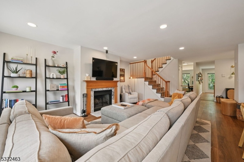 Montclair Mews - Residential