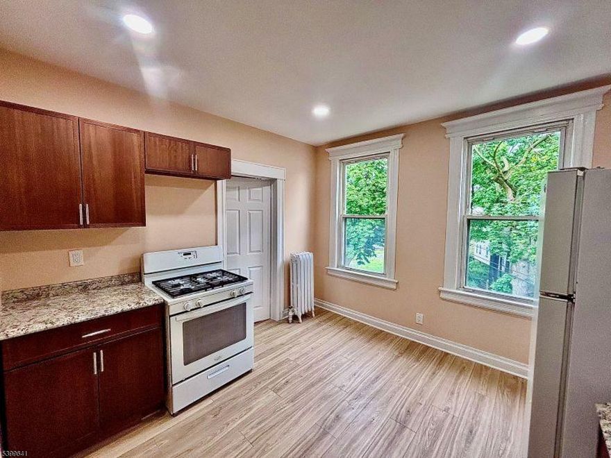 Fully renovated 3 bedroom, 1 bath. 3rd floor apartment conveniently located for shopping, schools, transportation and houses of worship.Required: Tenant Application, Income Verification with paystubs, 1st month rent + 1 1/2 month security.
