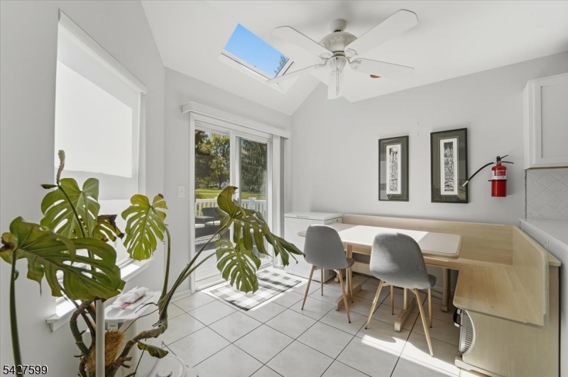 Castle Pointe - Residential