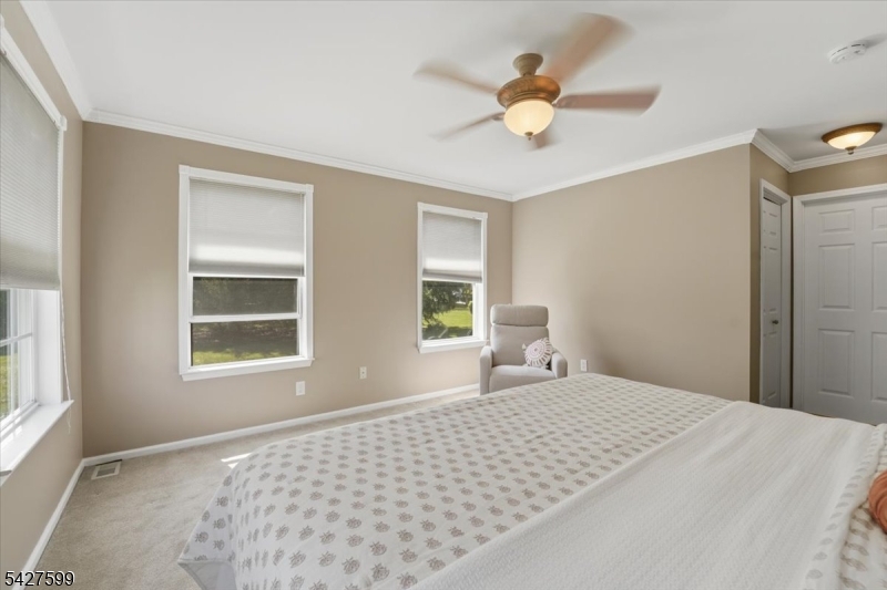 Castle Pointe - Residential