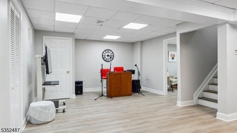 MLS: 3958011