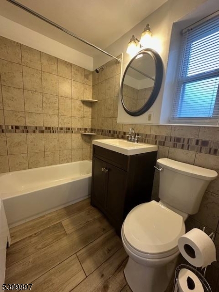 ARDLEIGH PARK - Residential Lease