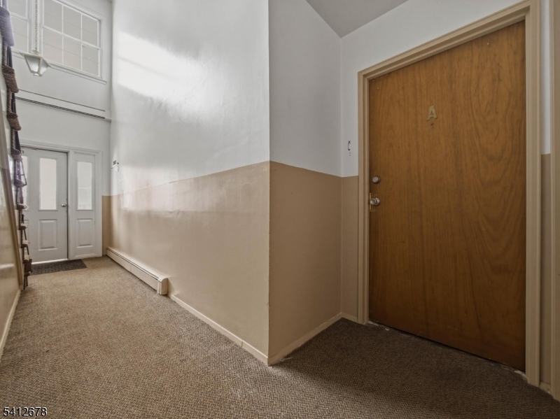 Stonehurst-I condos - Residential