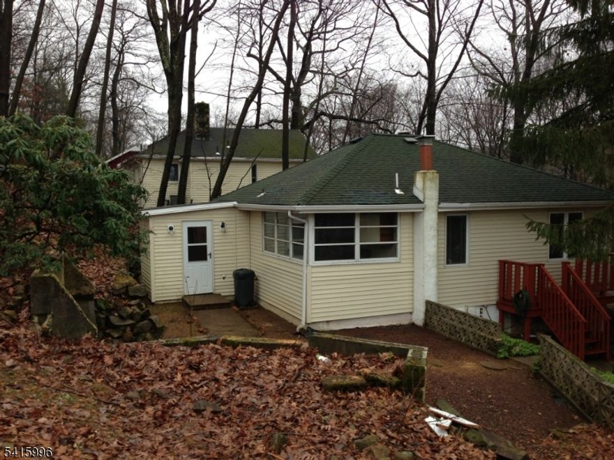 Located at 11 Hillside Ave, Hopatcong, NJ, this charming 2-bedroom, 1-bathroom single-family home offers a cozy and inviting atmosphere. Offering 774 sq. ft. of living space with a functional layout, this home is perfect for comfortable everyday living. The property is equipped with above-ground oil heating, well water, and a septic system. Conveniently situated near local amenities and outdoor recreation, it provides a great balance of comfort and location.