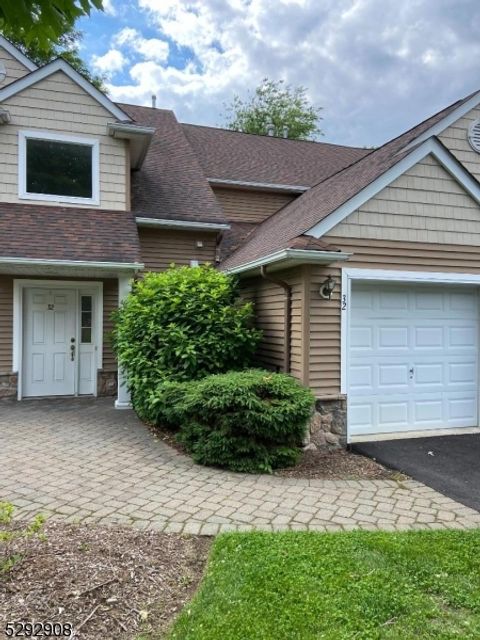 32 Bramble Ct, Hardyston Twp., NJ 07419 - #: 3906573