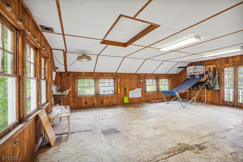 Memorial Field - Residential