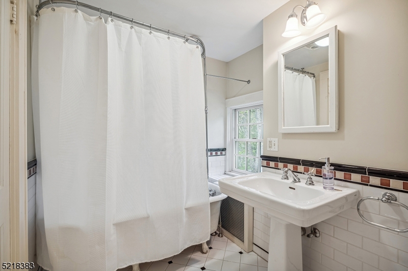 Memorial Field - Residential