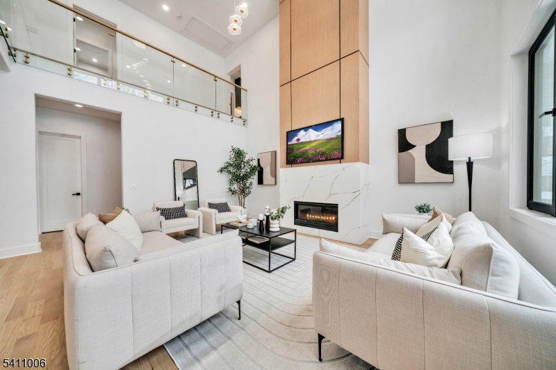 Broadlawn - Residential