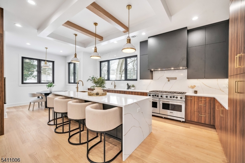 Broadlawn - Residential