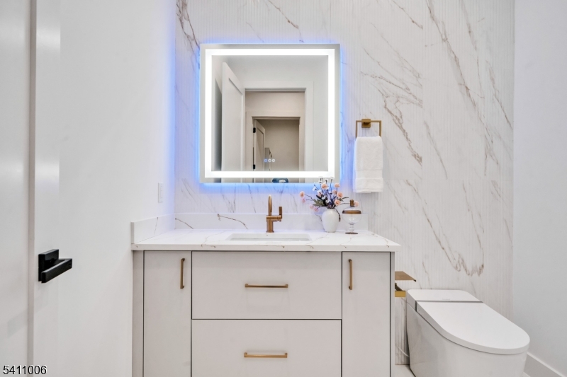 Broadlawn - Residential