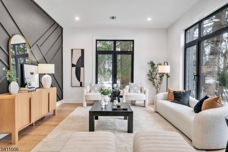 Broadlawn - Residential