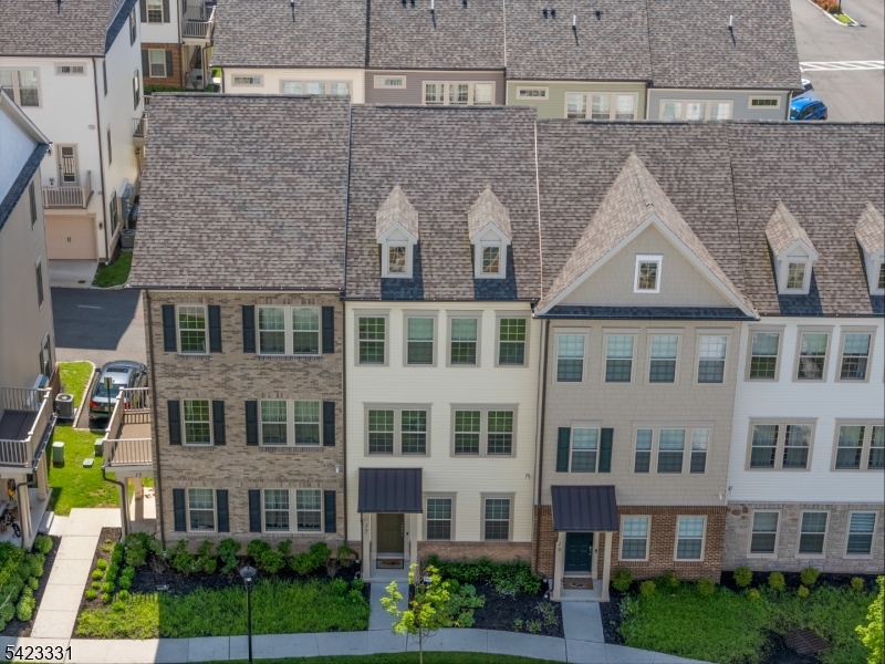 Livingston Square - Residential Lease