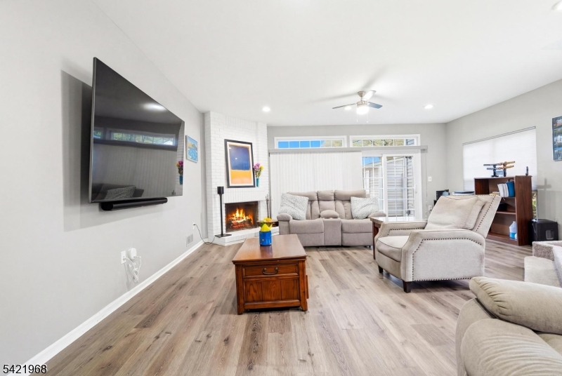 Sayrebrooke  Blue Springs - Residential