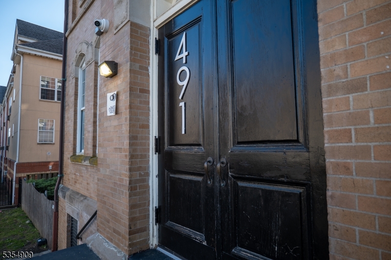 City Of Orange Twp., New Jersey 07050, United States, 2 Bedrooms Bedrooms, ,2 BathroomsBathrooms,Residential,Pending,120417