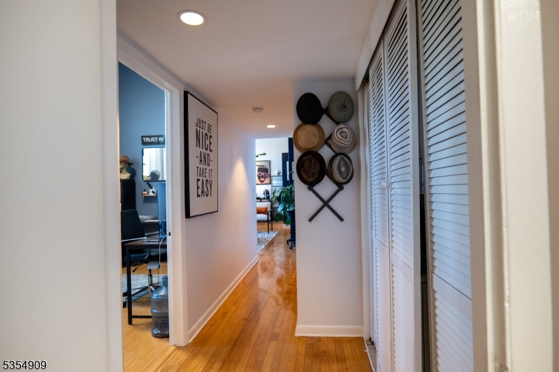 City Of Orange Twp., New Jersey 07050, United States, 2 Bedrooms Bedrooms, ,2 BathroomsBathrooms,Residential,Pending,120417