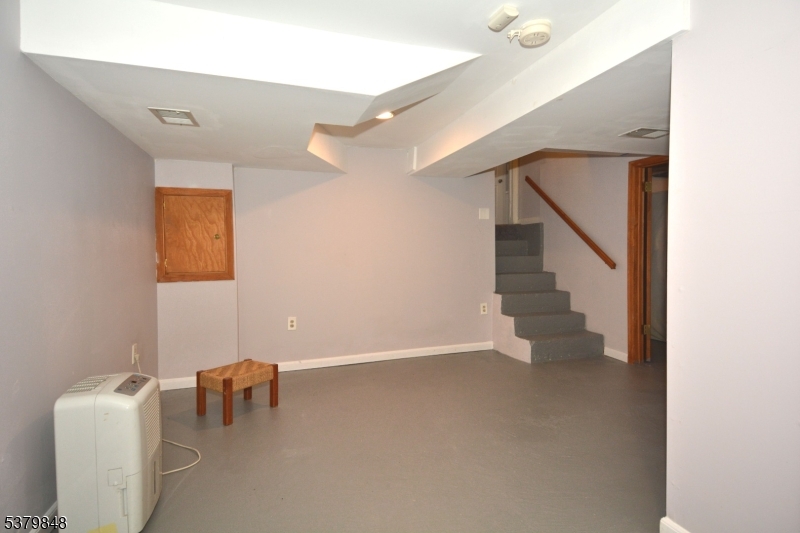 Plainfield City, New Jersey 07063, United States, 3 Bedrooms Bedrooms, ,2 BathroomsBathrooms,Residential,Active,197389