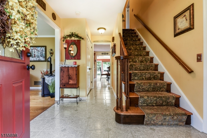 MEADOW RUN - Residential