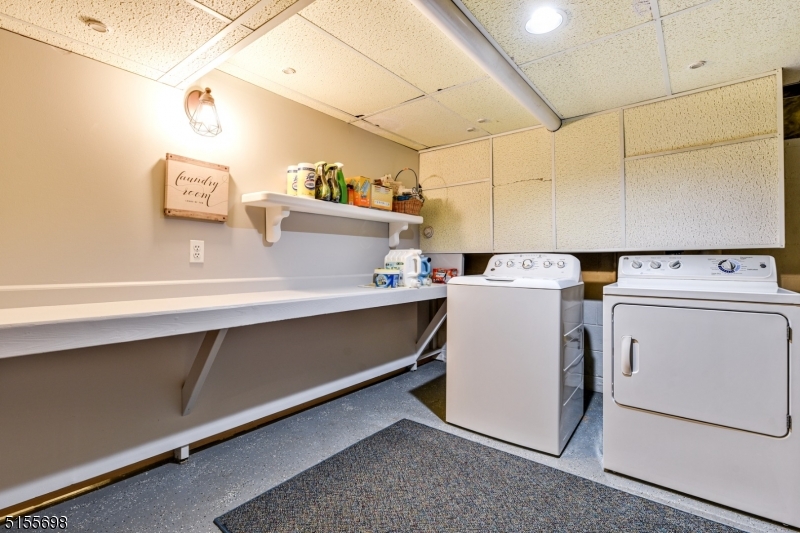 MEADOW RUN - Residential