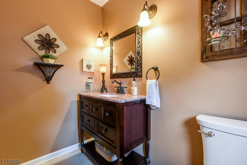 MEADOW RUN - Residential