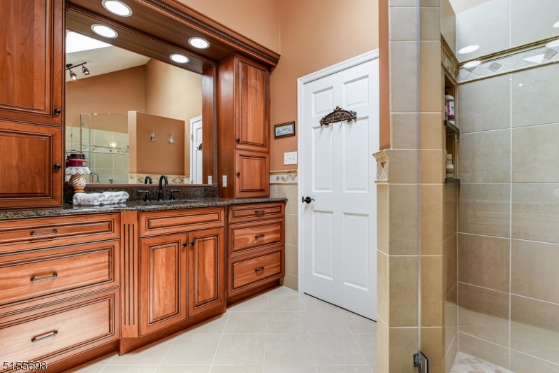 MEADOW RUN - Residential